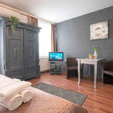 Apartments City Centre Bratislava Exterior photo